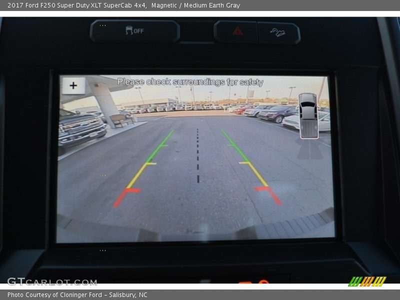 Magnetic / Medium Earth Gray 2017 Ford F250 Super Duty XLT SuperCab 4x4