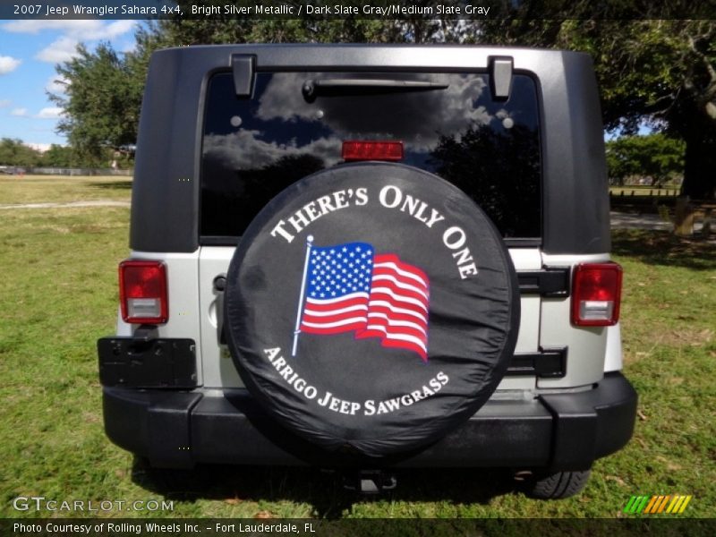 Bright Silver Metallic / Dark Slate Gray/Medium Slate Gray 2007 Jeep Wrangler Sahara 4x4