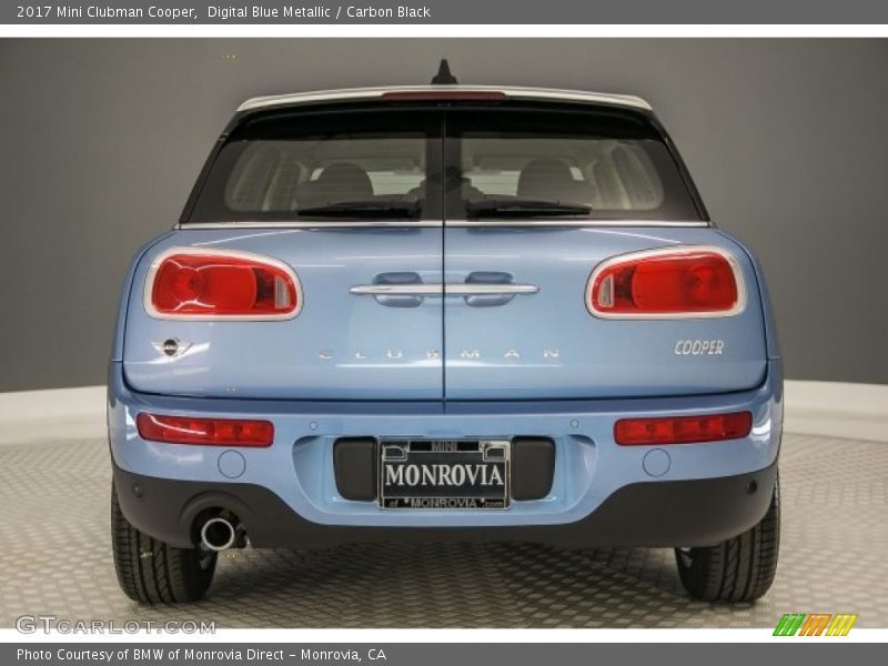 Digital Blue Metallic / Carbon Black 2017 Mini Clubman Cooper