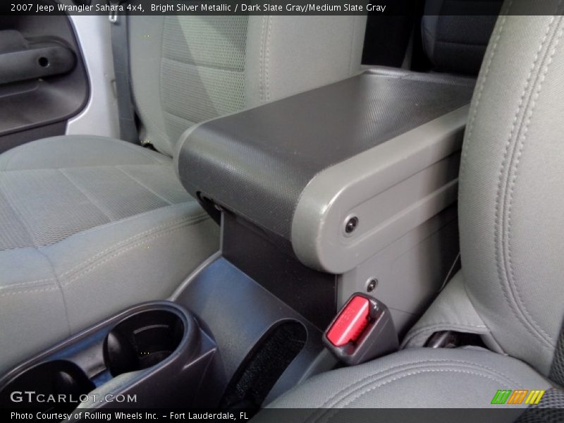 Bright Silver Metallic / Dark Slate Gray/Medium Slate Gray 2007 Jeep Wrangler Sahara 4x4