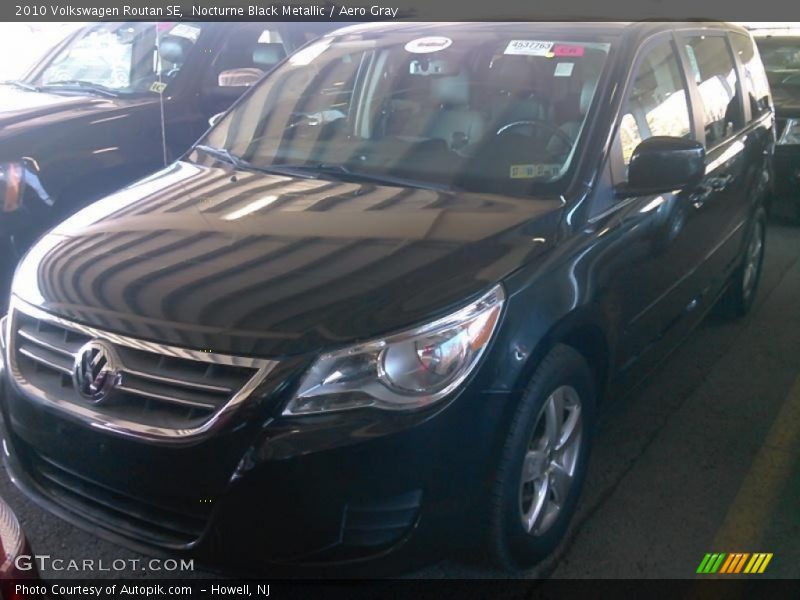 Nocturne Black Metallic / Aero Gray 2010 Volkswagen Routan SE