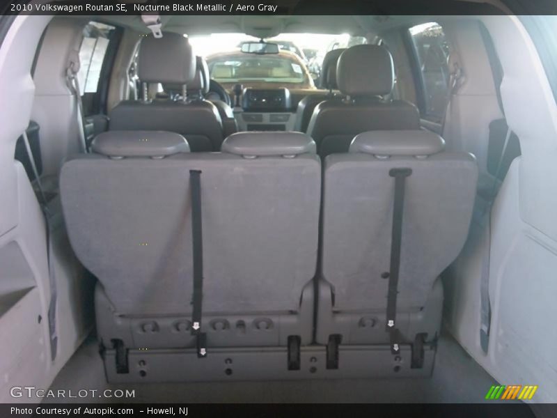 Nocturne Black Metallic / Aero Gray 2010 Volkswagen Routan SE
