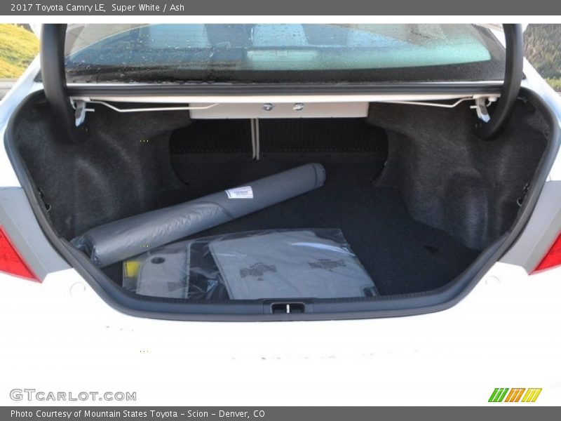 Super White / Ash 2017 Toyota Camry LE