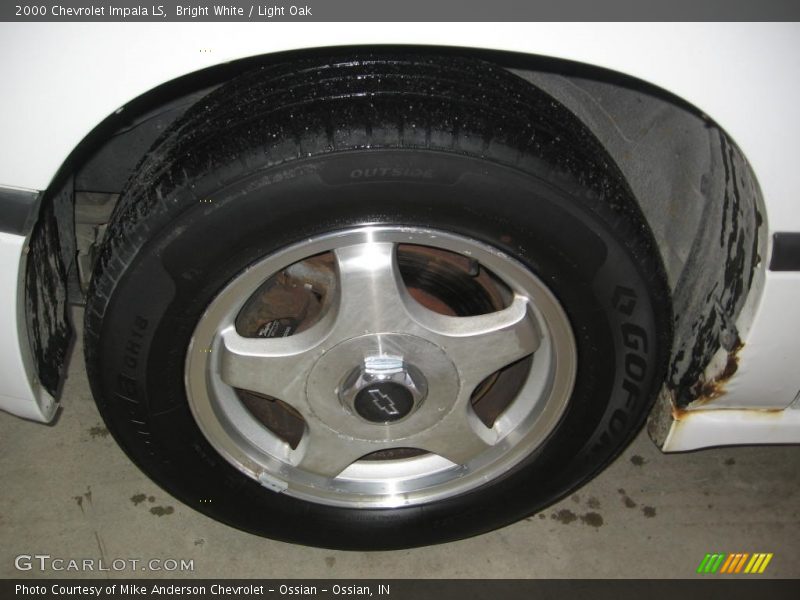 Bright White / Light Oak 2000 Chevrolet Impala LS