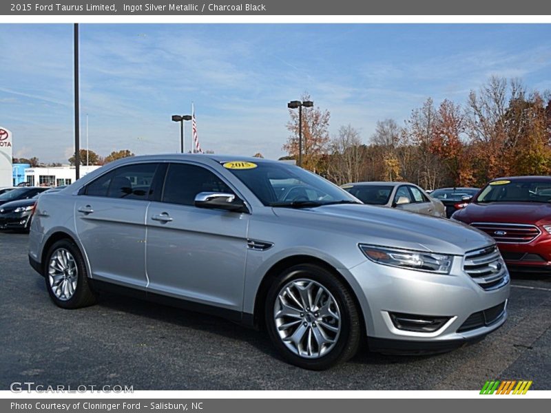 Ingot Silver Metallic / Charcoal Black 2015 Ford Taurus Limited