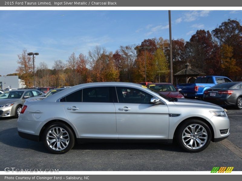Ingot Silver Metallic / Charcoal Black 2015 Ford Taurus Limited