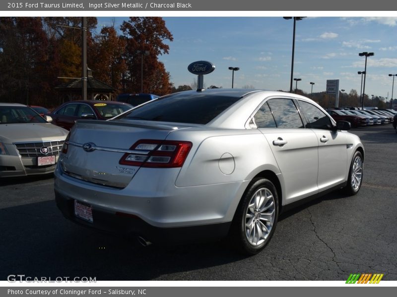 Ingot Silver Metallic / Charcoal Black 2015 Ford Taurus Limited