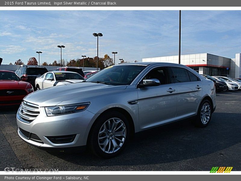 Ingot Silver Metallic / Charcoal Black 2015 Ford Taurus Limited