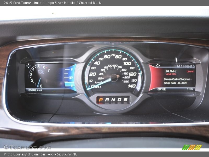 Ingot Silver Metallic / Charcoal Black 2015 Ford Taurus Limited