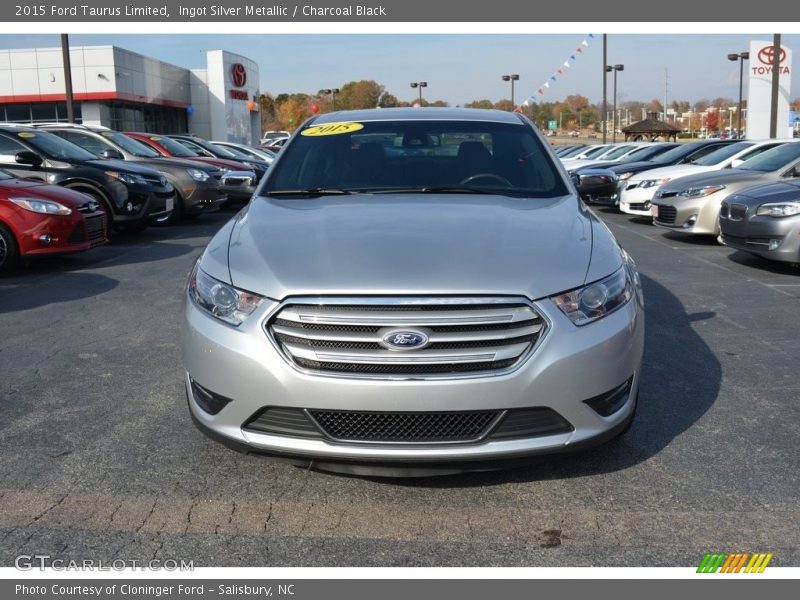 Ingot Silver Metallic / Charcoal Black 2015 Ford Taurus Limited