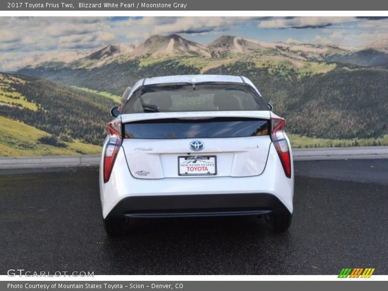 Blizzard White Pearl / Moonstone Gray 2017 Toyota Prius Two