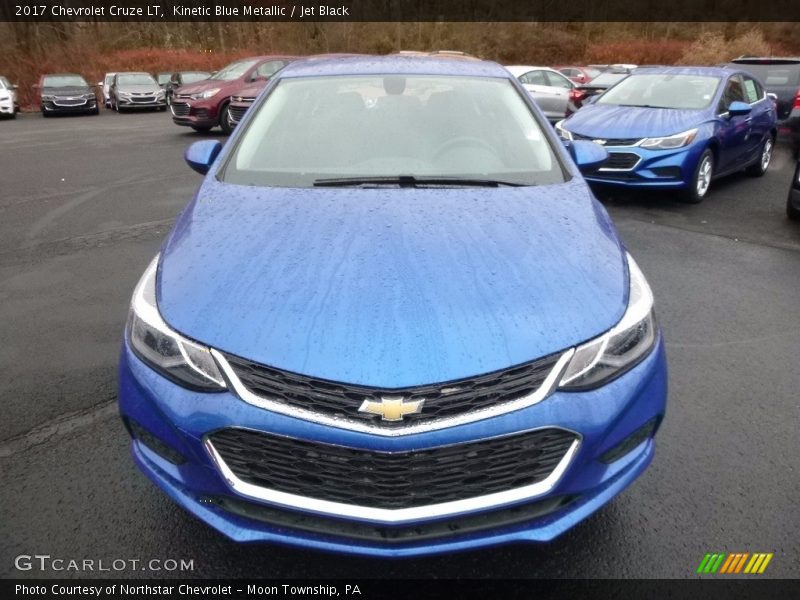 Kinetic Blue Metallic / Jet Black 2017 Chevrolet Cruze LT