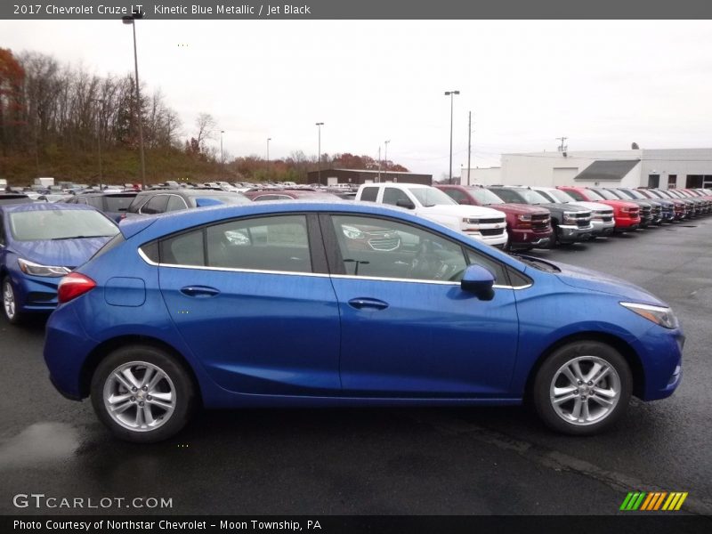 Kinetic Blue Metallic / Jet Black 2017 Chevrolet Cruze LT