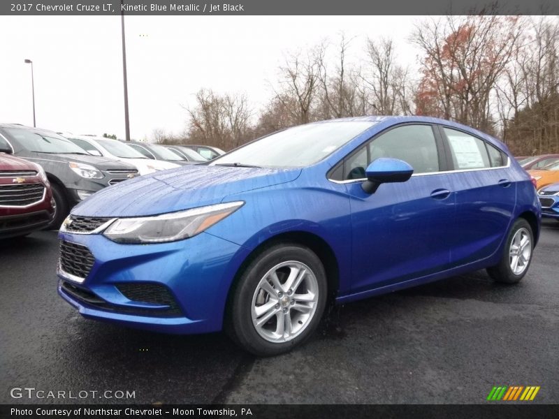 Kinetic Blue Metallic / Jet Black 2017 Chevrolet Cruze LT