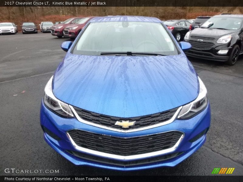 Kinetic Blue Metallic / Jet Black 2017 Chevrolet Cruze LT