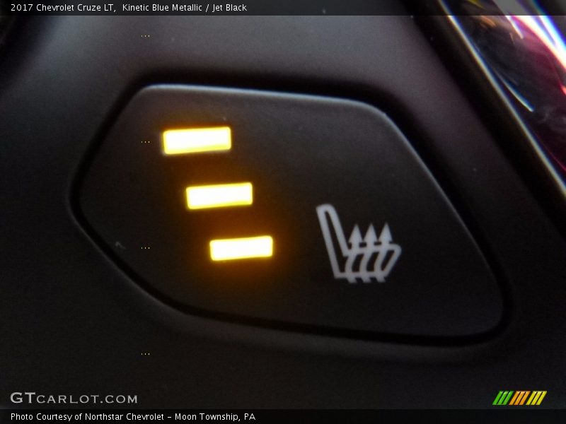 Kinetic Blue Metallic / Jet Black 2017 Chevrolet Cruze LT