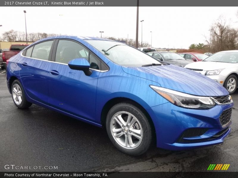 Kinetic Blue Metallic / Jet Black 2017 Chevrolet Cruze LT