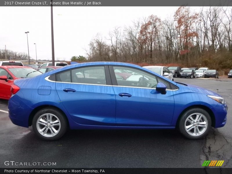 Kinetic Blue Metallic / Jet Black 2017 Chevrolet Cruze LT