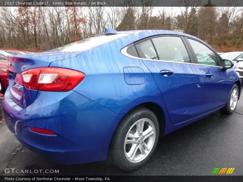Kinetic Blue Metallic / Jet Black 2017 Chevrolet Cruze LT
