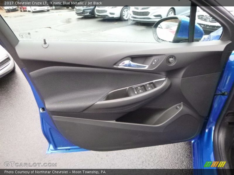 Kinetic Blue Metallic / Jet Black 2017 Chevrolet Cruze LT