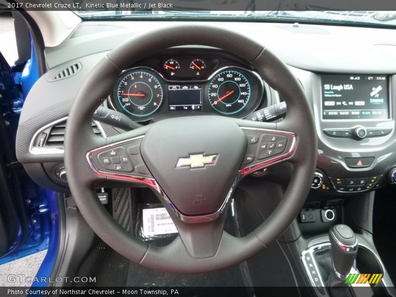 Kinetic Blue Metallic / Jet Black 2017 Chevrolet Cruze LT