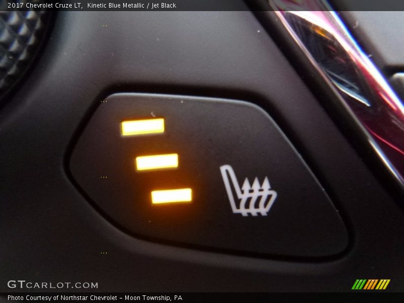 Kinetic Blue Metallic / Jet Black 2017 Chevrolet Cruze LT