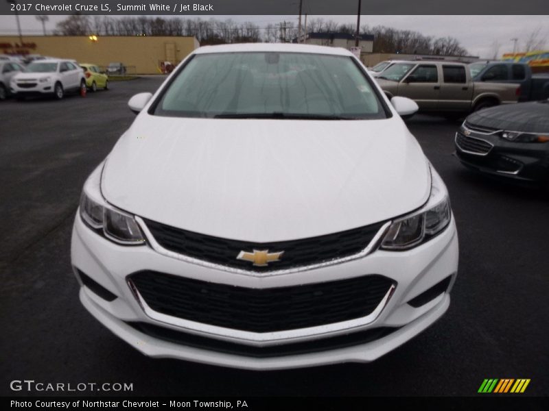 Summit White / Jet Black 2017 Chevrolet Cruze LS