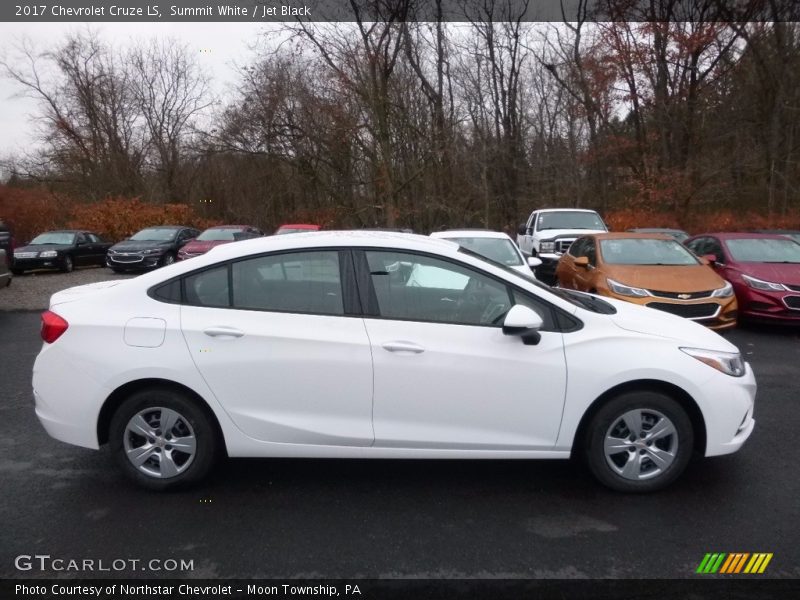 Summit White / Jet Black 2017 Chevrolet Cruze LS