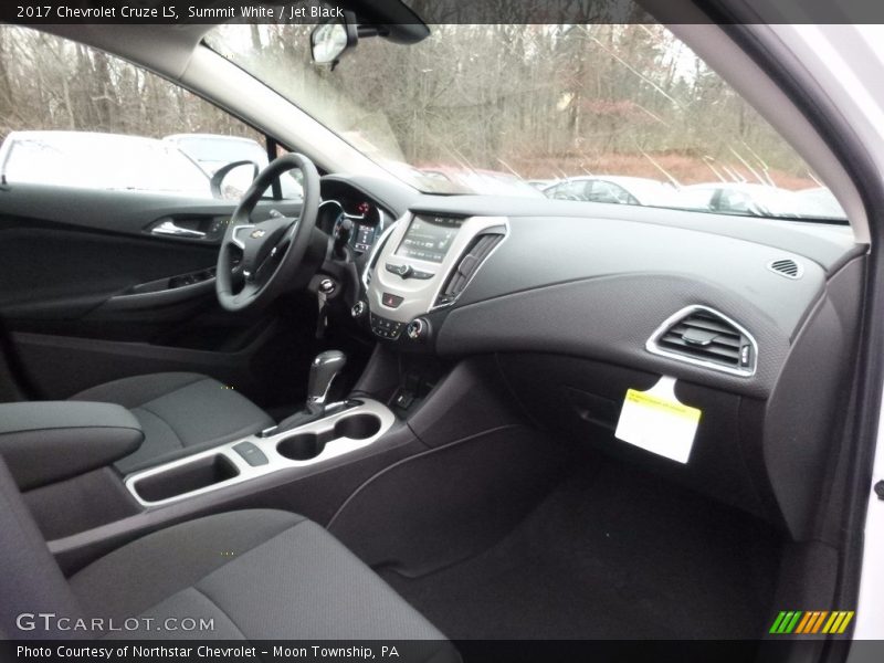 Summit White / Jet Black 2017 Chevrolet Cruze LS