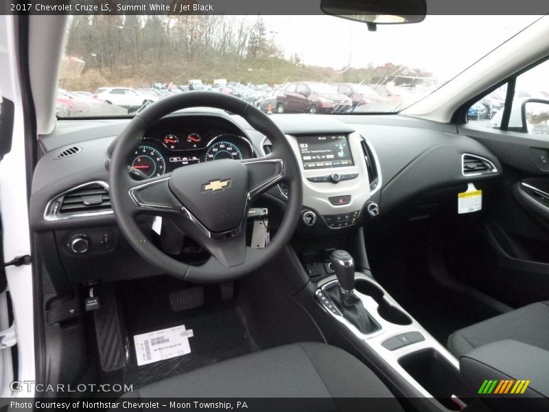 Summit White / Jet Black 2017 Chevrolet Cruze LS