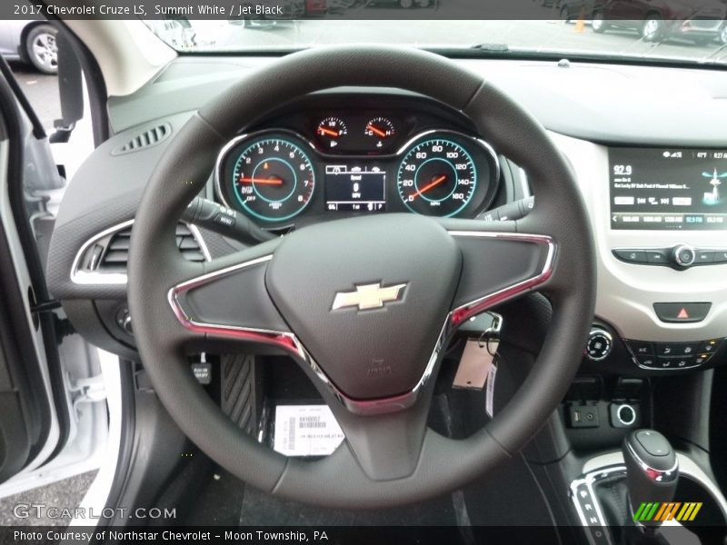 Summit White / Jet Black 2017 Chevrolet Cruze LS