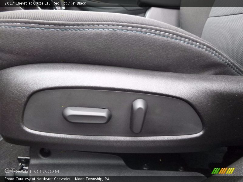 Red Hot / Jet Black 2017 Chevrolet Cruze LT