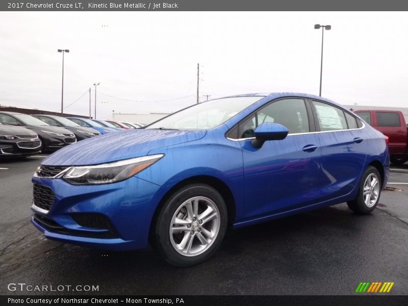 Kinetic Blue Metallic / Jet Black 2017 Chevrolet Cruze LT