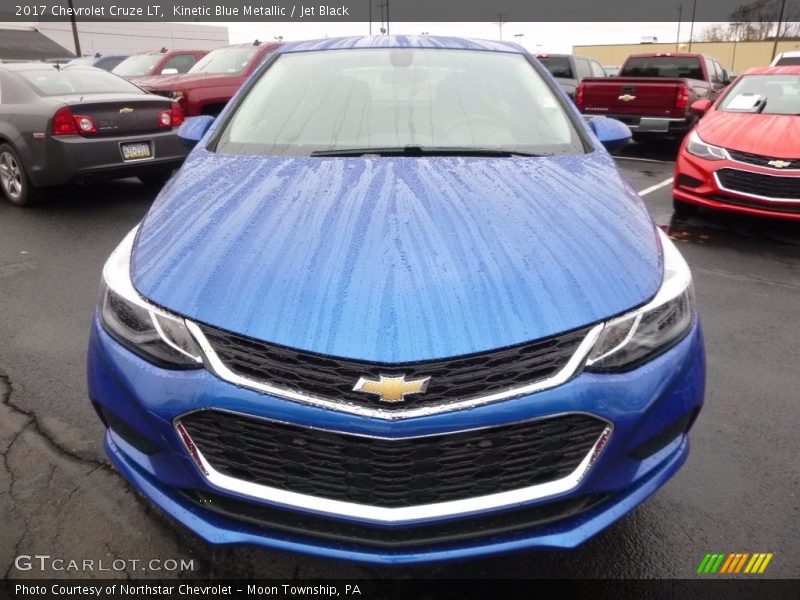 Kinetic Blue Metallic / Jet Black 2017 Chevrolet Cruze LT