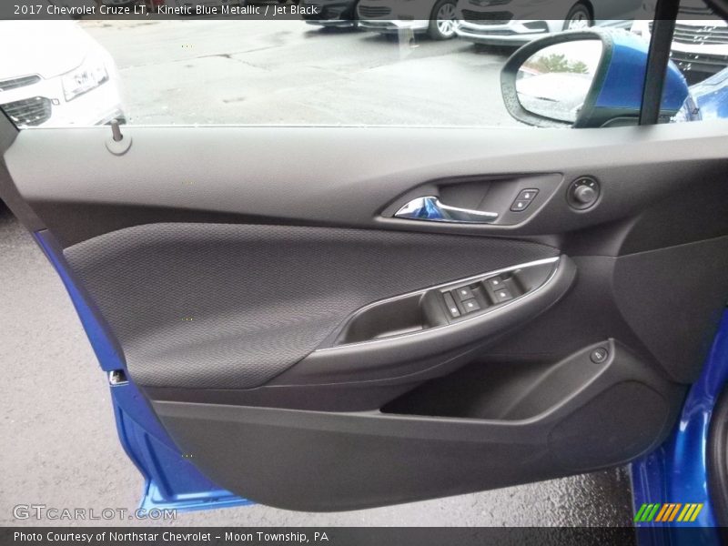 Kinetic Blue Metallic / Jet Black 2017 Chevrolet Cruze LT