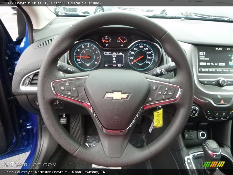 Kinetic Blue Metallic / Jet Black 2017 Chevrolet Cruze LT