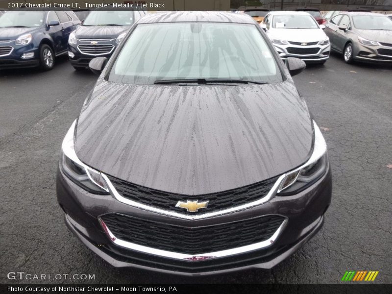 Tungsten Metallic / Jet Black 2017 Chevrolet Cruze LT