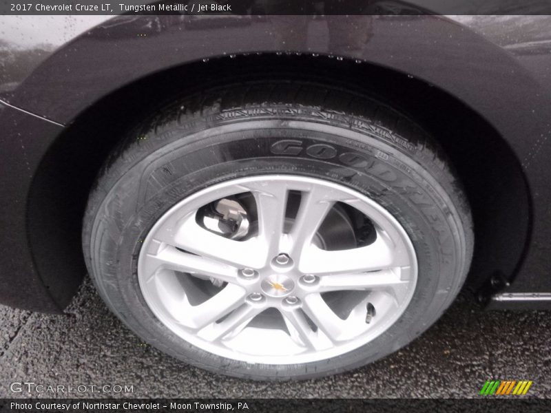 Tungsten Metallic / Jet Black 2017 Chevrolet Cruze LT