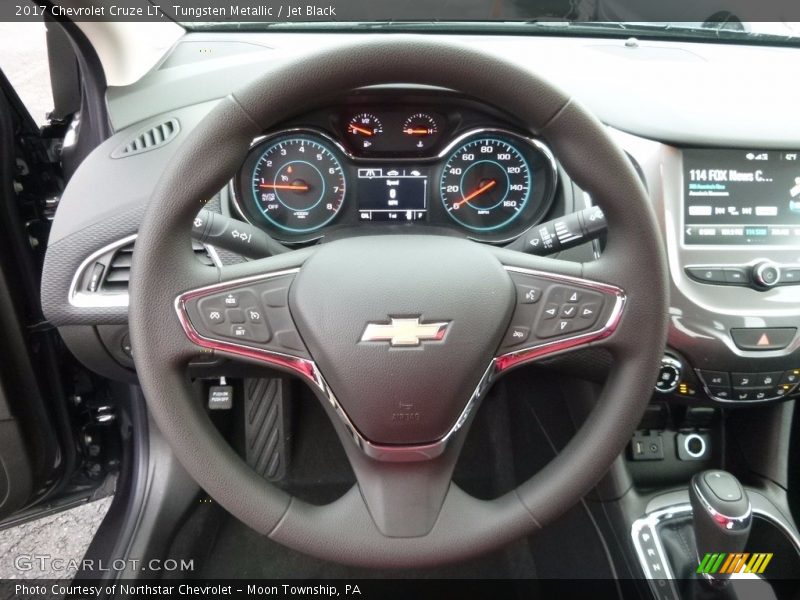 Tungsten Metallic / Jet Black 2017 Chevrolet Cruze LT