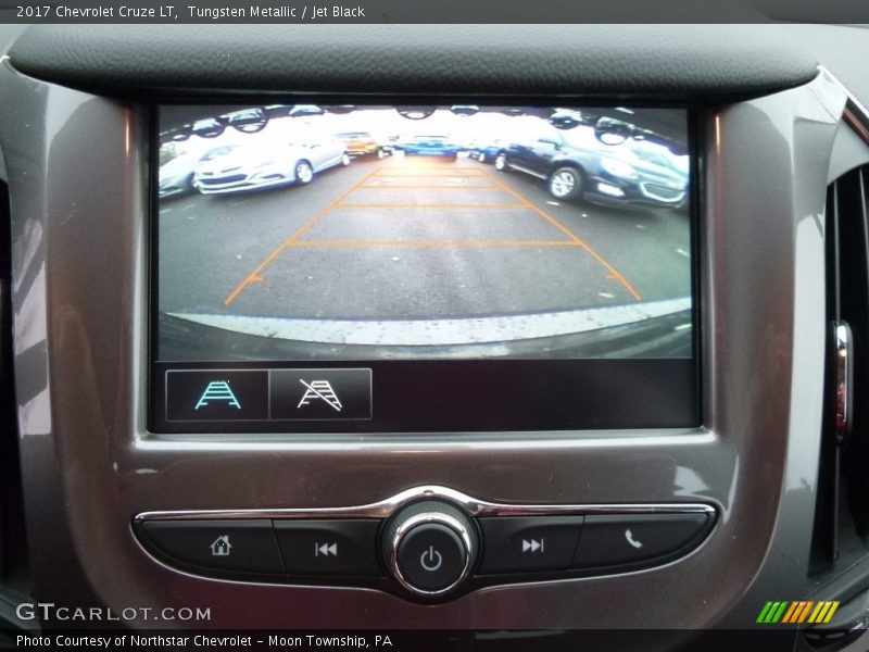 Tungsten Metallic / Jet Black 2017 Chevrolet Cruze LT
