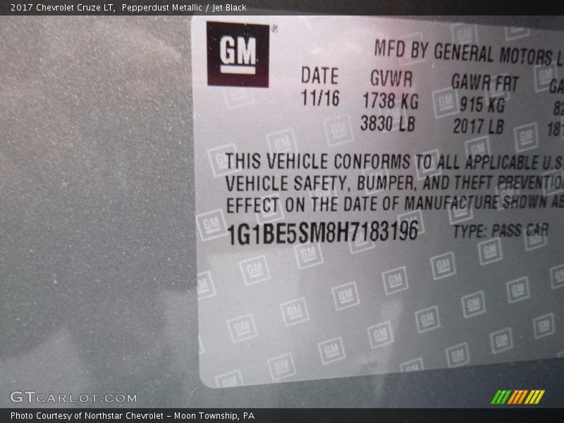 Pepperdust Metallic / Jet Black 2017 Chevrolet Cruze LT