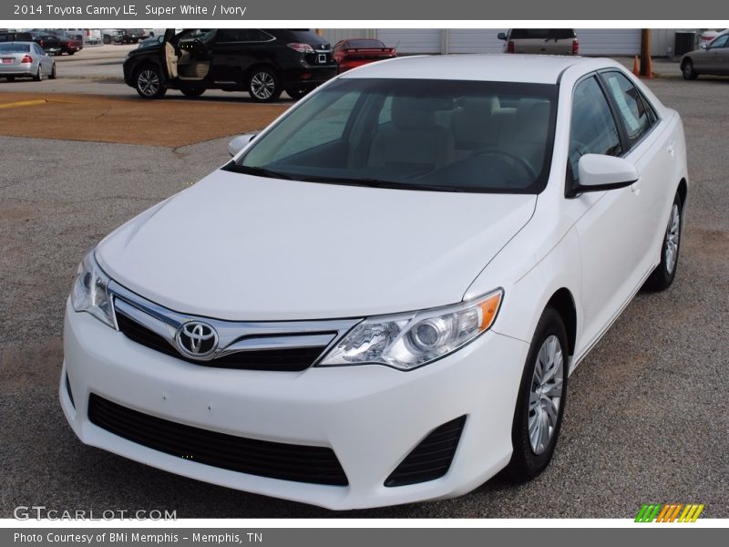 Super White / Ivory 2014 Toyota Camry LE