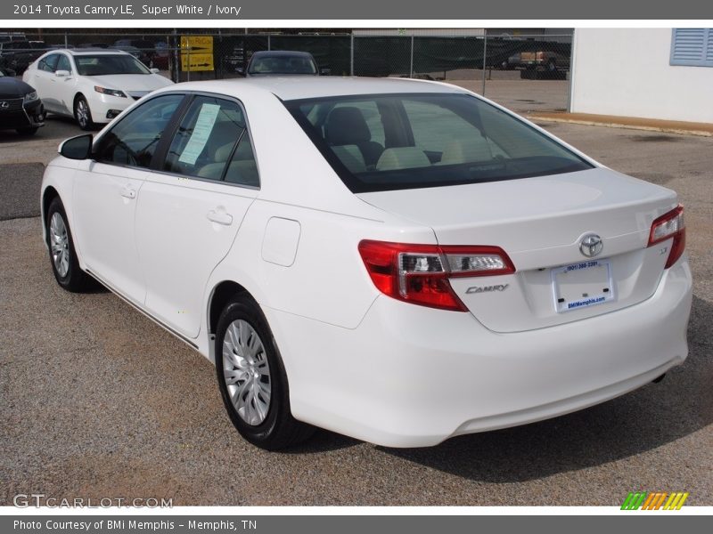Super White / Ivory 2014 Toyota Camry LE
