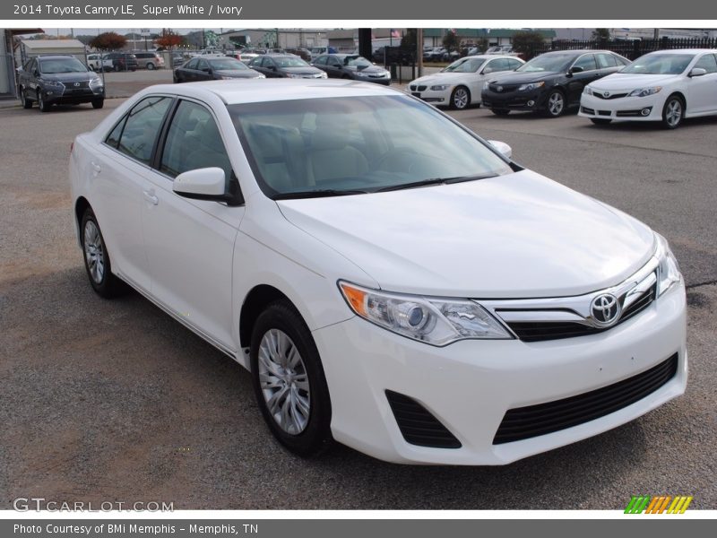 Super White / Ivory 2014 Toyota Camry LE