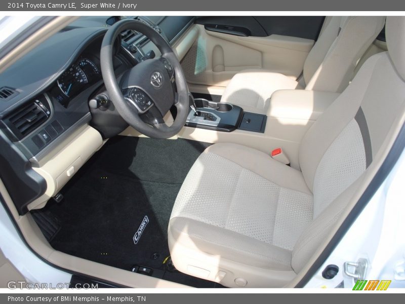 Super White / Ivory 2014 Toyota Camry LE
