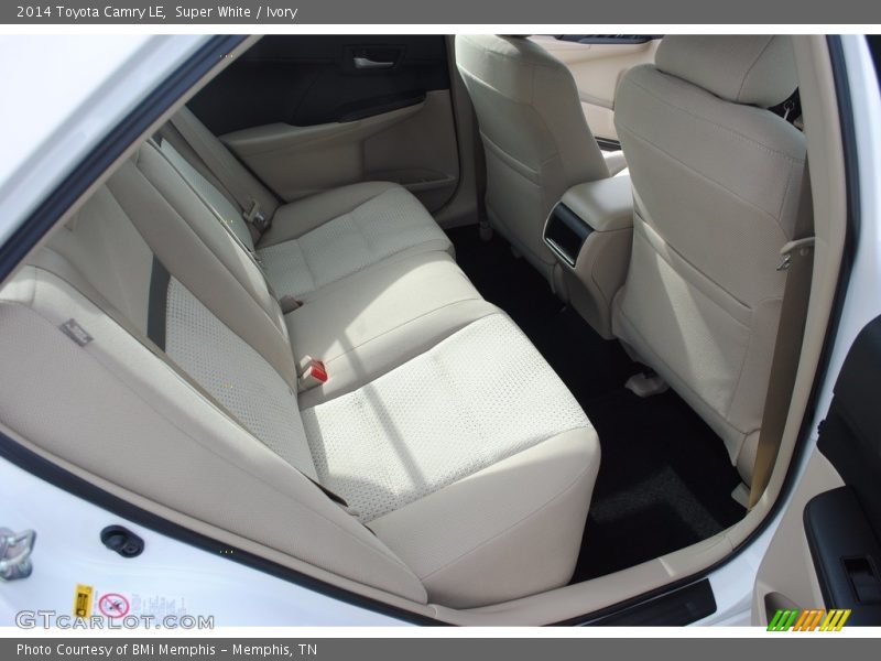 Super White / Ivory 2014 Toyota Camry LE