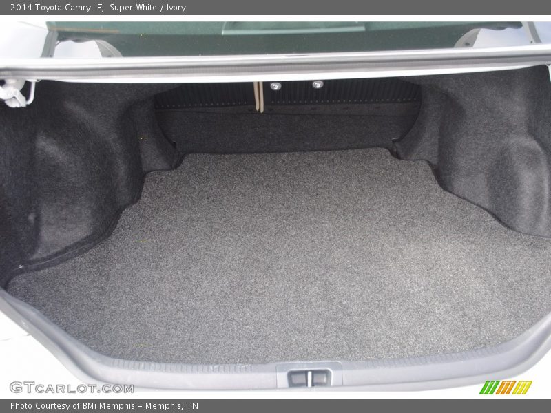 Super White / Ivory 2014 Toyota Camry LE