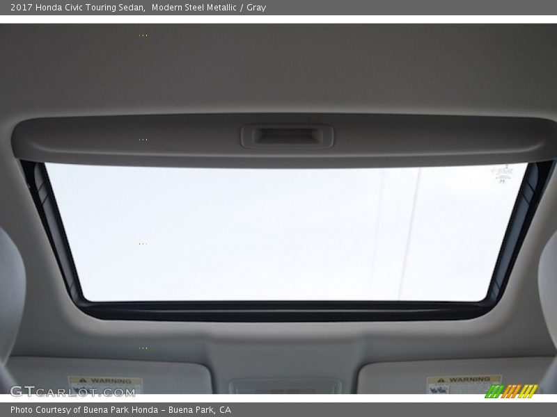 Sunroof of 2017 Civic Touring Sedan