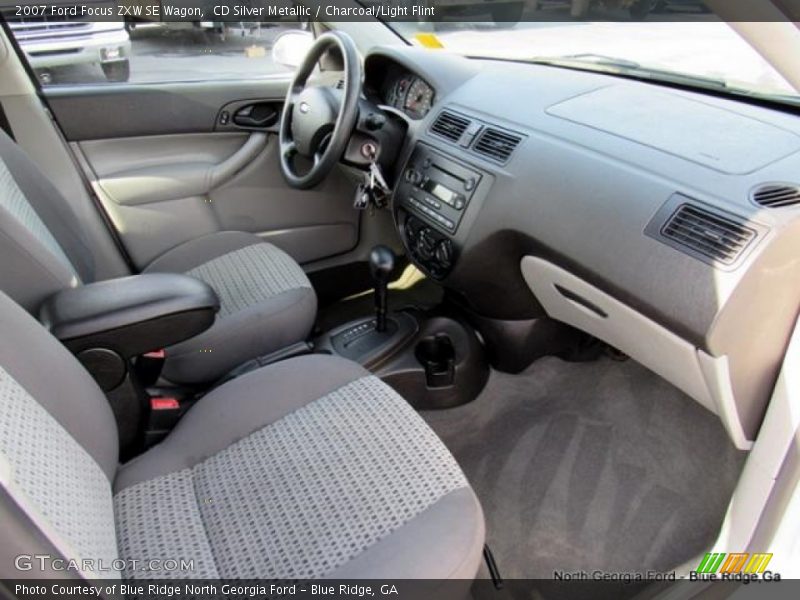 CD Silver Metallic / Charcoal/Light Flint 2007 Ford Focus ZXW SE Wagon