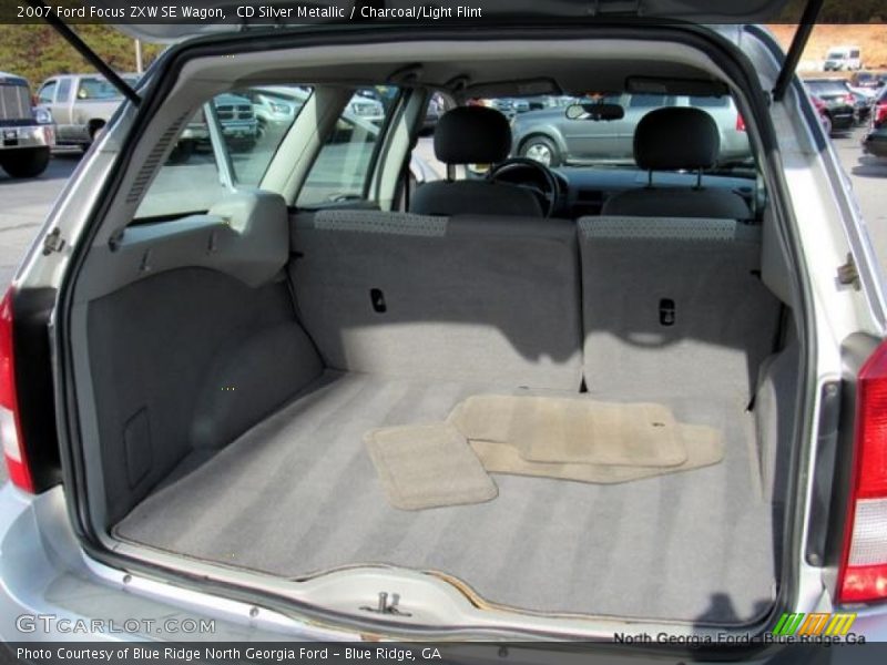 CD Silver Metallic / Charcoal/Light Flint 2007 Ford Focus ZXW SE Wagon